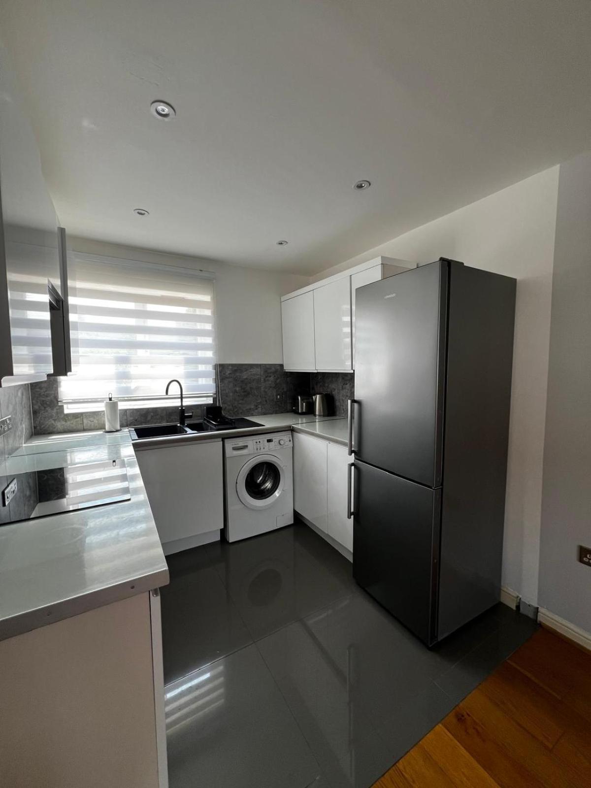 2-Bedroom Flat Walking Distance To Excel London - Perfect Location! Ngoại thất bức ảnh