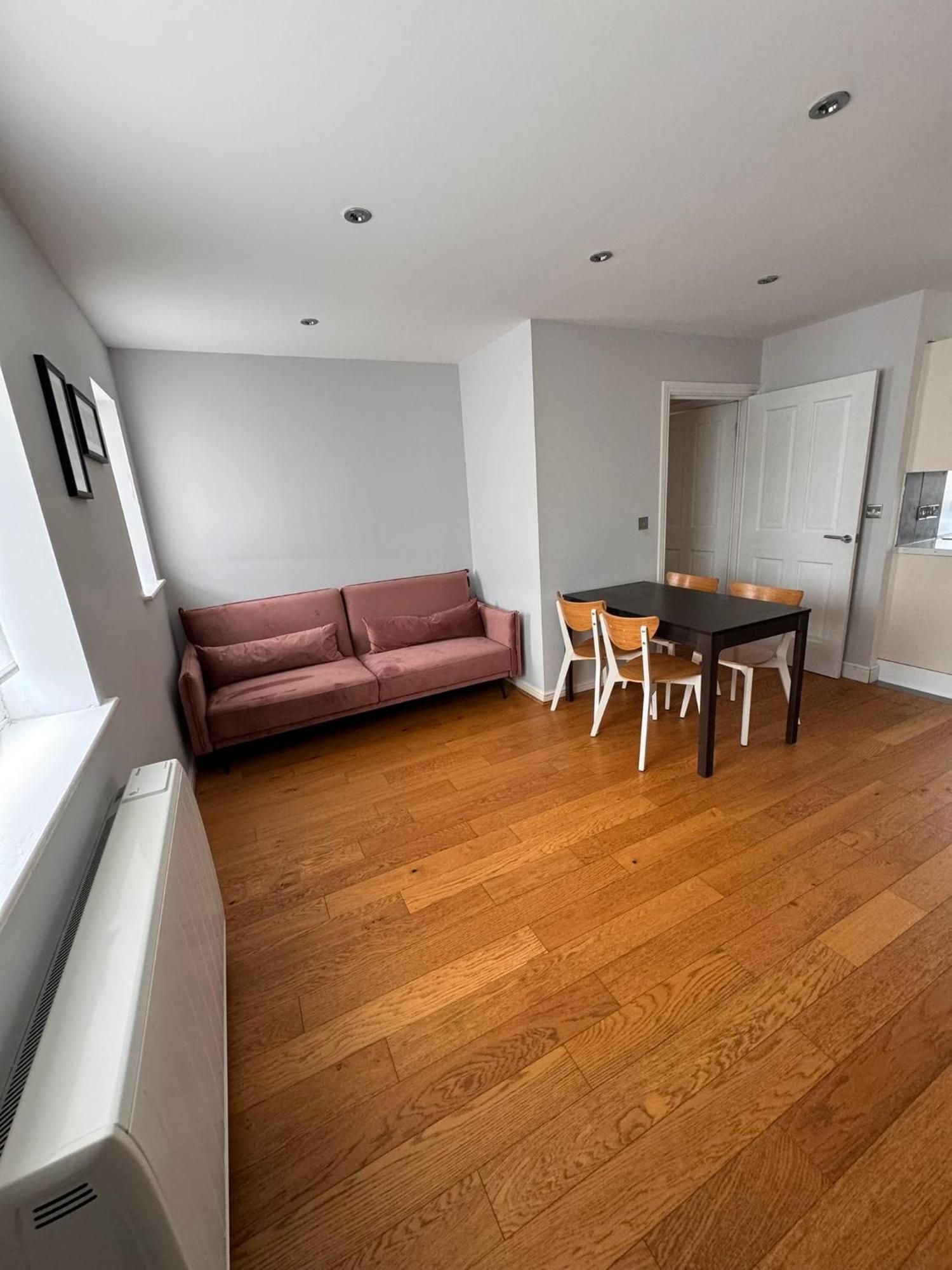 2-Bedroom Flat Walking Distance To Excel London - Perfect Location! Ngoại thất bức ảnh